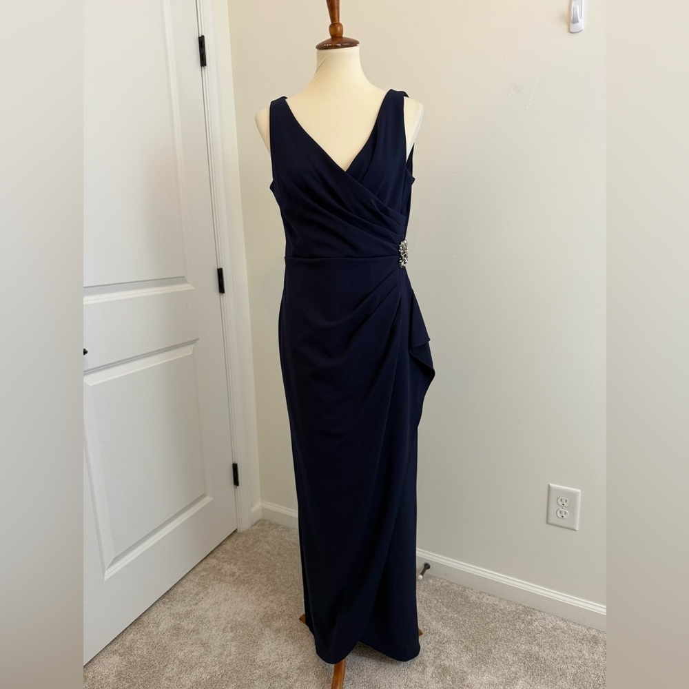 NWT SLNY Navy Blue Dress Gown Size 8 Formal Mother‎ of the Bride Wedding Guest